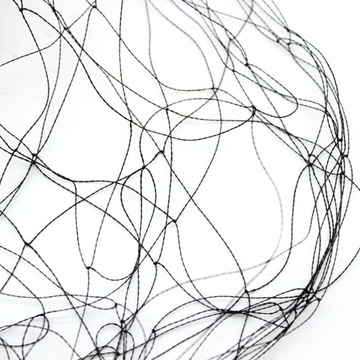 Siatka przeciw ptakom w gospodarstwie sadowniczym