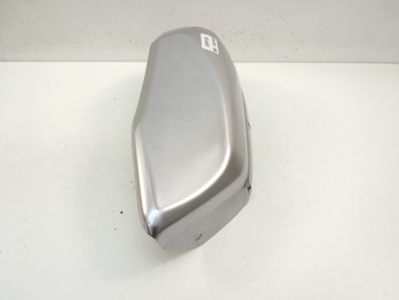 YAMAHA XSR 700 ЛЕВАЯ КРЫШКА ЗАЛИВНОЙ ГОРЛОВИНЫ БАКА