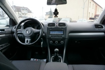 Volkswagen Golf VI Variant 1.6 TDI-CR DPF BlueMotion 105KM 2011 Volkswagen Golf Variant 1.6 TDi 105KM, zdjęcie 16