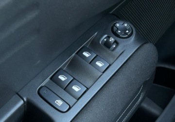 Citroen C3 Aircross  I Crossover 1.2 PureTech 110KM 2021 Citroen C3 Aircross Shine Pack, Kamera 360, Podgrzewane fotele, Tempomat,, zdjęcie 17