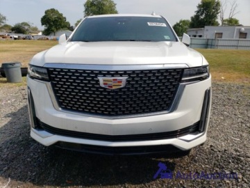 Cadillac Escalade III 2022 Cadillac Escalade 2022 CADILLAC ESCALADE LUXURY 6.2 Benzyna 420KM