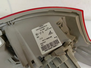 FORD B-MAX 1.0 SVĚTLO PRAVÝ ZADNÍ
