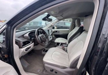 Chrysler Pacifica II 2018 Chrysler Pacifica 2018 Chrysler Pacifica kamery 360 auto w Polsce po akcyz, zdjęcie 10