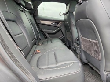 Jaguar F-Pace 2024 Jaguar F-Pace R-Dynamic S 2024 2.0 Benzyna 247KM, zdjęcie 10