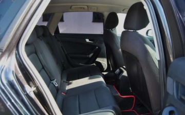 Audi A4 B8 2009 Audi A4 Avant GWARANCJA, 2.0 TDI, Automat, Dobrze utrzymana, Po duzym serw, zdjęcie 7