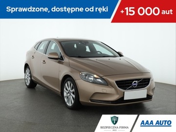 Volvo S40 II 1.6 D2 115KM 2012