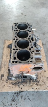 БЛОК ДВИГАТЕЛЯ AUDI A4 B7 A6 C6 2.0 TDI BRE 03G021A