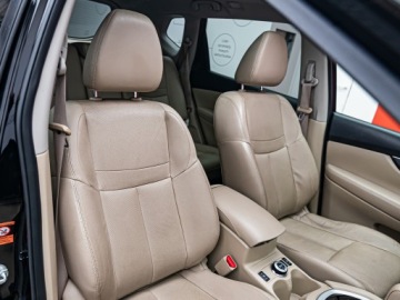 Nissan X-Trail III Terenowy 2.0 dCi 177KM 2016 NISSAN X-Trail 2.0 dCi 4WD Suv 177KM 2016, zdjęcie 8