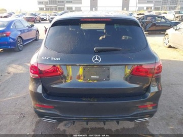 Mercedes GLC C254/X254 2022 Mercedes-Benz GLC 300 2022 2.0l 2.0 Benzyna 255KM, zdjęcie 4