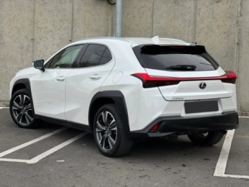 Lexus UX Crossover Facelifting 2.0 300h 199KM 2025 300h Business 2.0 199KM | System martwegopola, zdjęcie 3