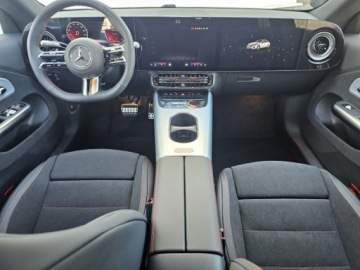 Mercedes CLA C118/X118 2026 MERCEDES-BENZ CLA 200 4-Matic AMG Line 1.5 (163KM) 2026, zdjęcie 10