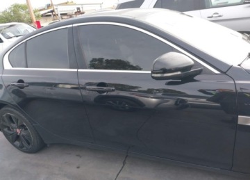 Jaguar XE Sedan Facelifting 2.0 i4P 250KM 2020 Jaguar XE JAGUAR XE S RWD AUTOMATIC 2.0 Benzyna 250KM, zdjęcie 1
