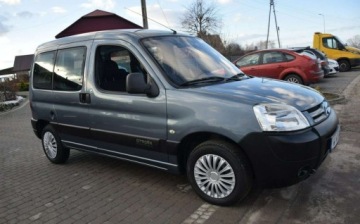 Citroen Berlingo II Combi 1.6 HDI 75KM 2010 Citroen Berlingo 1.6D Klima 2 KPL KOL Bez Korozji Sprowadzony Oplacony, zdjęcie 8