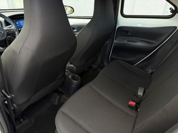 Toyota Aygo X 1.1 VVT-i 72KM 2024 Toyota Aygo X 1.0 VVTI X-Play Kamera Klimatyzacja Tempomat ACC Gwarancja S, zdjęcie 29