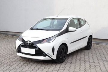 Toyota Aygo I Hatchback 5d Facelifting 1.0 VVT-i 68KM 2014 Toyota Aygo 1.0 VVT-i, Salon Polska, zdjęcie 1