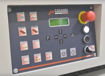 Кромкооблицовочный станок CASADEI FLEXA 17 | резак для предварительной обработки + скребок + полировальный станок СО СКЛАДА |