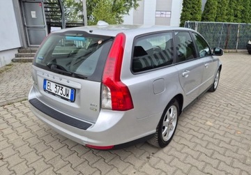 Volvo V50 1.6 DRIVe 109KM 2009 Volvo V50 lift 1.6D bez rdzy Klima Elektryka Serwis do konca 1.6 Diesel, zdjęcie 4