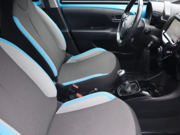 Toyota Aygo II Hatchback 5d 1.0 VVT-i 69KM 2015 Toyota Aygo 1.0 VVT-i, Salon Polska, Klima, zdjęcie 8