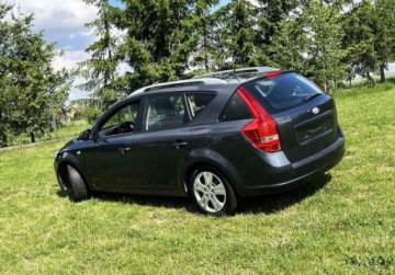 Kia Ceed I SW Facelifting 1.4 DOHC CVVT 90KM 2010 Kia Ceed LPG oryginalny lakier, ZERO KOROZJI, klimatyzacja, 1.4 Benzyna, zdjęcie 1
