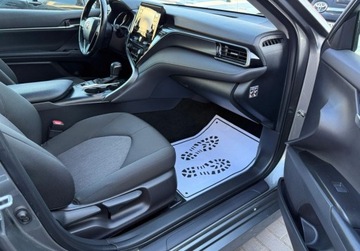 Toyota Camry IX Sedan 2.5 Hybrid Dynamic Force 218KM 2021 Toyota Camry Salon Polska, Serwis ASO, Gwarancja, FV-23 2.5 Hybryda 218KM, zdjęcie 16