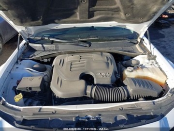 Chrysler 300C II 2021 Chrysler 300 2021r., 3.2l, od ubezpieczalni 3.2 Benzyna 392KM, zdjęcie 11