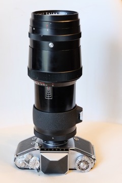 EXAKTA VAREX IIb с объективом SONNAR 4/300 мм. . . .