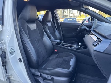 Toyota Corolla XII Hatchback 1.8 Hybrid 122KM 2020 Toyota C-HR 1.8 Hybrid Selection Toyota C-HR Hybri, zdjęcie 22