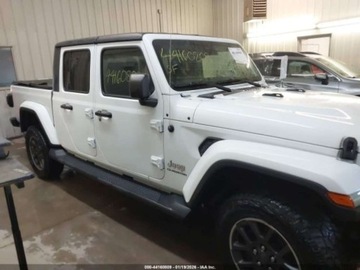 Jeep Gladiator 2020 Jeep Gladiator Overland 2020 3.6 Benzyna 285KM, zdjęcie 6