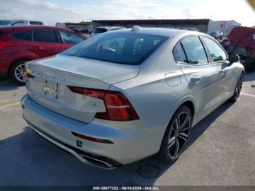 Volvo 2019 Volvo S60 Volvo S60 T5 FWD R-Design 2.0 Benzyna 258KM, zdjęcie 4