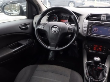 Fiat Bravo II Hatchback 5d 1.6 TD MultiJet 120KM 2011 Fiat Bravo 1.6 MultiJet, Klima, Klimatronic,ALU, zdjęcie 6