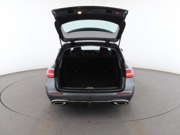 Mercedes Klasa E W213 Kombi 2.0 250 211KM 2017 Mercedes E 250 FV23% automat full LED virtual, zdjęcie 18