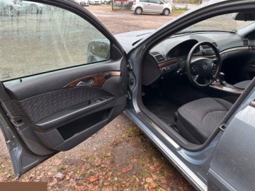 Mercedes Klasa E W211 Kombi S211 1.8 (200 Kompressor) 163KM 2004 Mercedes Klasa E 200 Kompressor Automatik Classic1.8 benz 163KM 2004r, zdjęcie 15
