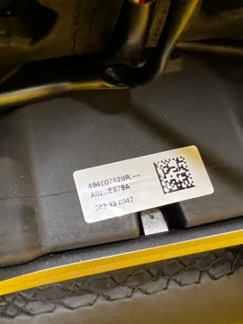 РУЛЕВОЕ КОЛЕСО КОЖАНОЕ МНОГОФУНКЦИОНАЛЬНОЕ DACIA SANDERO III STEPWAY