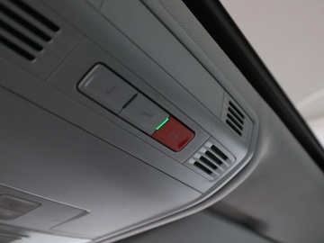 Volkswagen Passat B8 Variant 2.0 TDI BlueMotion SCR 150KM 2019 Volkswagen Passat navi czujniki parkowania, zdjęcie 36