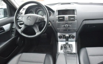 Mercedes Klasa C W204 Limuzyna 1.8 180 CGI BlueEFFICIENCY 156KM 2010 Mercedes-Benz Klasa C 1.8B Automat 2KPL KOL PDC Hak Oryginal Lakier Sprowa, zdjęcie 16
