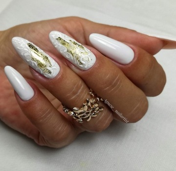 MOLLYLAC ГИБРИДНЫЙ ЛАК ДЛЯ НОГТЕЙ 10 мл HYPNOTISE WHITE WHITE