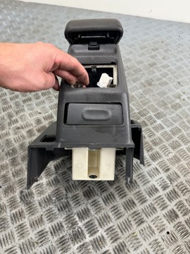 LOKETNÍ OPĚRKA MITSUBISHI PAJERO II