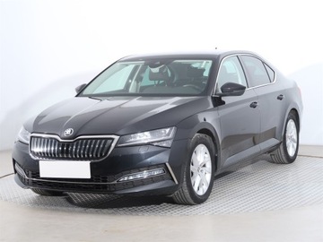 Skoda Superb III Liftback Facelifting 1.4 TSI Plug-In Hybrid 218KM 2020 Skoda Superb iV 1.4 TSI PHEV, Salon Polska, zdjęcie 1