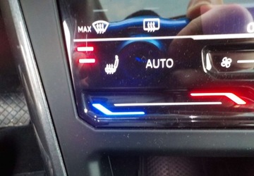 Volkswagen Polo VI Hatchback 5d Facelifting 1.0 TSI 110KM 2022 Volkswagen Polo DSG Okazja Benzyna 110KM, zdjęcie 36