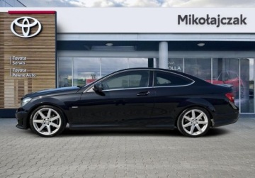 Mercedes Klasa C W204 Coupe 250 BlueEFFICIENCY 204KM 2011 Mercedes-Benz Klasa C MERCEDES C250 CGI 204KM 1.8 Benzyna 204KM, zdjęcie 2
