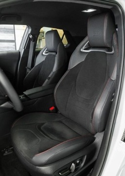 Toyota C-HR II 2023 Toyota C-HR 2.0 Hybrid Dynamic Force GR Sport Premiere Edition 2.0 Hybryda, zdjęcie 9