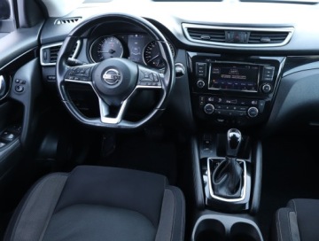 Nissan Qashqai II Crossover Facelifting 1.3 DIG-T  160KM 2019 Nissan Qashqai 1.3 DIG-T, Automat, Navi, Klima, zdjęcie 6
