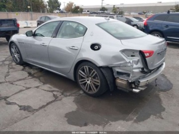 Maserati Ghibli III 2018 Maserati Ghibli Gransullo, 2018r., 3.0L 3.0 Benzyna 424KM, zdjęcie 3