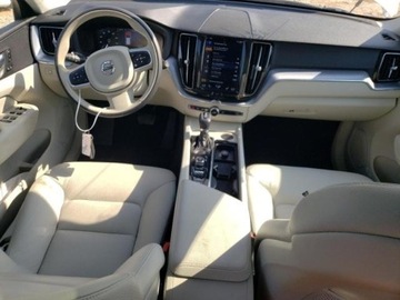 Volvo XC60 II Crossover T5 250KM 2020 Volvo XC 60 Volvo XC60 T5 FWD, od ubezpieczalni 2.0 Benzyna 250KM, zdjęcie 6