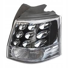 MITSUBISHI OUTLANDER 2007-12 PRAVÁ SVĚTLO ZADNÍ