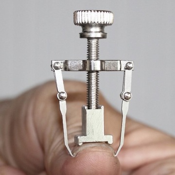 Корректор вросшего ногтя на пальце ноги с зажимом для выпрямления