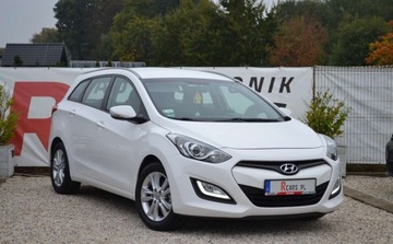 Hyundai i30 II Wagon 1.4 CVVT 100KM 2014 Hyundai i30 bogate wyposazenie - Niski przebieg - zarejestrowane 1.4 100KM