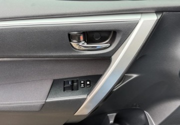 Toyota Corolla XI Sedan 1.6 Valvematic 132KM 2016 Toyota Corolla Kamera cofania, salon Polska 1.6 Benzyna 132KM, zdjęcie 11