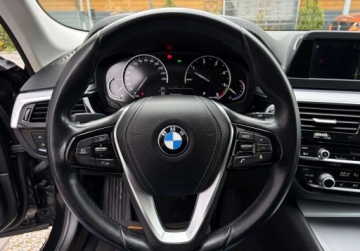 BMW Seria 5 G30-G31 Touring 520d 190KM 2018 BMW Seria 5 2.0D 190KM navi gwarancja LED AUTOMAT bezwypadkowy, zdjęcie 21