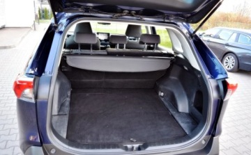 Toyota RAV4 V SUV 2.0 Dual VVT-iE 173KM 2019 Toyota RAV4 Polski Salon, 4x4, Bezwypadkowa, Bogate Wyposazenie 2.0 173KM, zdjęcie 17